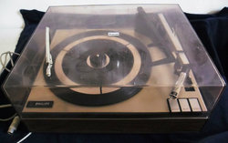 Philips vintage, lemezváltós lemezjátszó készülék