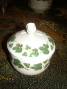 Hutschenreuther sugar bowl with grape leaf pattern