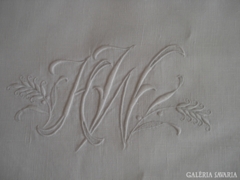 Főúri, muzeális, antik, monogramos paplanhuzat kastélyba, kúriába az 1800-as évekből.