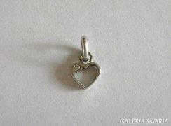Fehérarany (14 k) szív alakú medál cirkon kővel