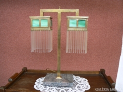 Kétkarú szecessziós asztali lámpa üveg függőkkel