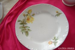 Zsolnay sárgarózsás  lapos tányér