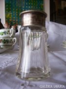 Asztali sószóró, hámozott üveg és fém