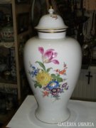 Meissen porcelán fedeles váza