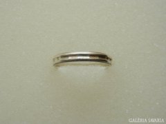 Ezüst mintás gyűrű  1,6 gramm