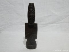 0826 Dél Amerikai fa fényképtartó szobor 22,5 cm