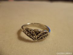 Ezüst legyező formájú  filigrán gyűrű