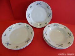 Zsolnay tányérok barackvirág mintával