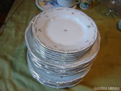 Zsolnay tányérok 18 db