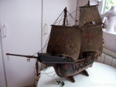 19. sz.-i hatalmas hajómodell, Santa Maria, sérült