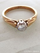 18K arany gyűrű 1/4 karátos brilliánssal