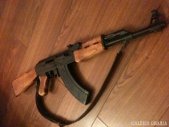 AK-47 Díszfegyver