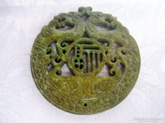 Jade kő amulett