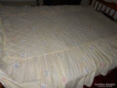 Steppel ágy/heverő takaró/194 cm + 90 cm + 51 cm fodor körbe