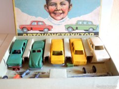 Szovjet retro autószerelő játék dobozában