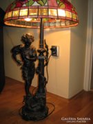  97 cm magas Tiffany, figurális állólámpa