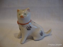 Miniatűr porcelán cica szobor