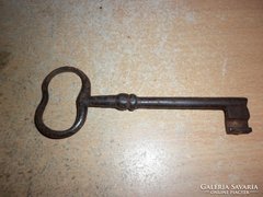 antik nagyméretű vas pince kulcs