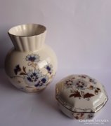 Zsolnay búzavirág mintás váza és bonbonier