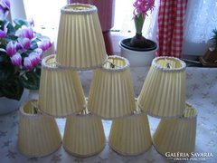 8 db egyforma lámpaernyő