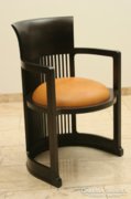 Egy pár Frank Lloyd Wright  szék