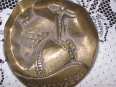 Baranyáért bronz dombormű , a kiváló társadalmi munkáért . 80 dkg. RS szignó