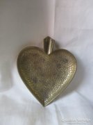 Réz szív alakú hamutartó 13 x 11 cm.