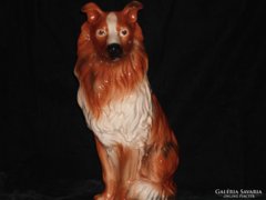 Porcelán kutyaszobor. 39 cm.