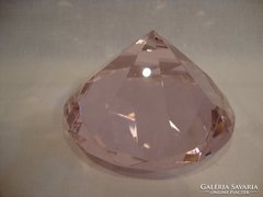 Gyémánt alakú csiszolt üveg papaírnehezék