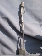 AFRIKAI VASFÁBÓL készült juruba pálcika ember 27 cm