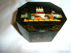 Szignált Orosz lakk doboz -kézi festés 8 szögletű