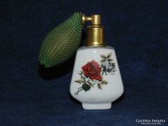 Porcelán parfümös