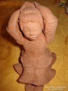 Illár Erzsébet kerámia leányka figura