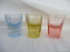 3 db színes Art deco retro üveg kupica-pálinkás pohár