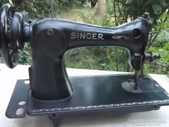Singer sewing machine decoration showcase anywhere