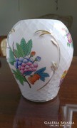 Viktória mintás fonott Herendi váza amely régi!