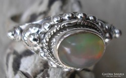 925 ezüst gyűrű 18,3/57,5 mm, etióp opállal