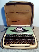 Antik GROMA KOLIBRI írógép csak koszaszel részére