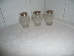 Antik  csiszolt üveg sószóró alpakka tetővel 3 db