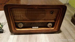 AKCIÓ! Antik rádió, R946 F típusú eladó