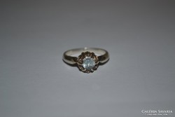 Ezüst gyűrű halvány kék kővel