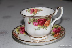 Royal Albert Old Country Roses teás csésze alátéttel - A