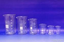 0J740 Laboratóriumi hőálló üveg mérő edény 6 db
