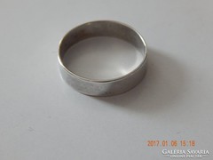 Használt ezüst  karikagyűrű 60-as méret