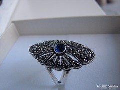 925 kék köves ezüst gyűrű markazittal