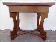 Antik furnéros fa asztal , bővíthető 