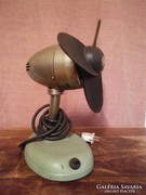 Retro, vintage asztali ventillátor és lámpa