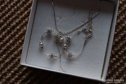 Ezüst nyaklánc és karkötő ezüst gömbökkel