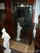 Gyönyörű, csiszolt antik fali álló tükör eladó 116*46 cm