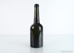 0M404 Antik méregzöld sörös üveg 25 cm